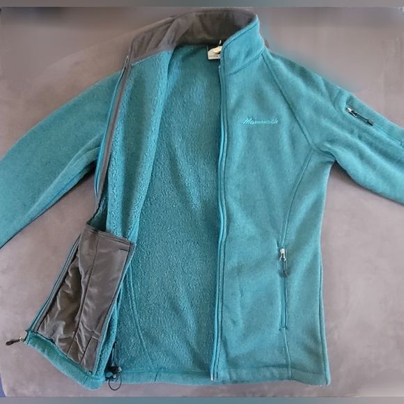 NEW Women's Zippered XS Activewear Sweater Jacket Pockets Green - Picture 9 of 11